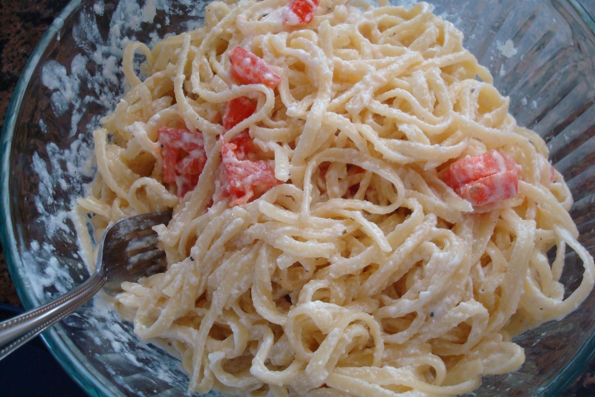 Fettuccine ribbons in a cream sauce